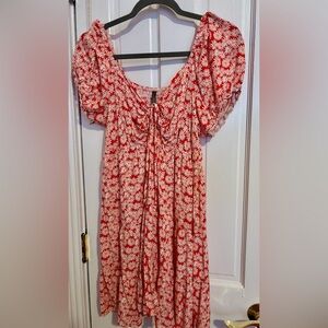Red Dress with Daisy Pattern Xl